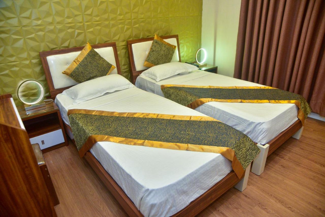 Hotel Blue Sky Kurunegala Extérieur photo